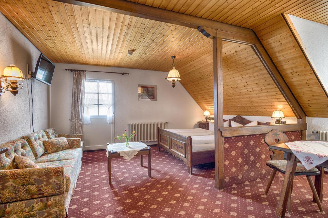 Zur Traube Schwarzwaldhotel & Restaurant Am Titisee แซงค์ทมาร์เงน ภายนอก รูปภาพ