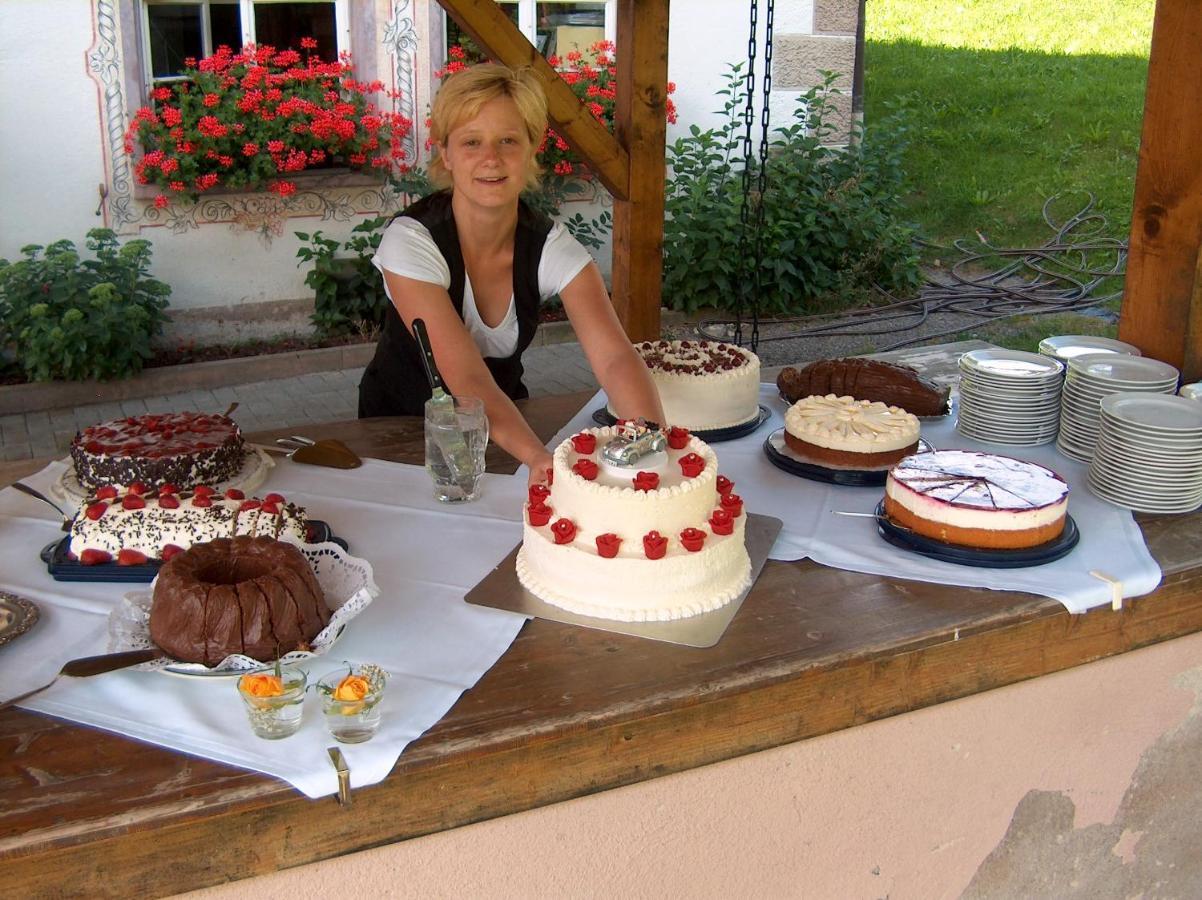 Zur Traube Schwarzwaldhotel & Restaurant Am Titisee แซงค์ทมาร์เงน ภายนอก รูปภาพ