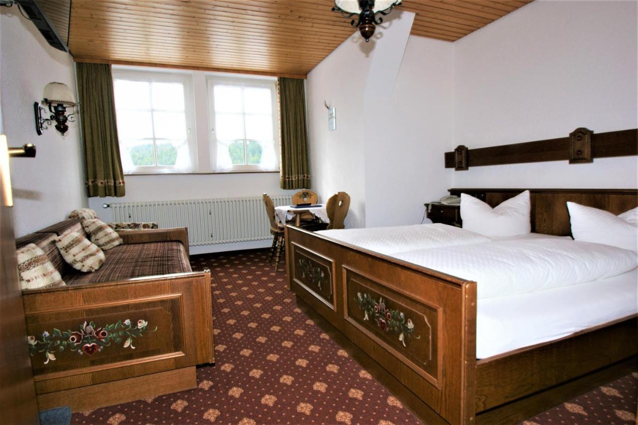 Zur Traube Schwarzwaldhotel & Restaurant Am Titisee แซงค์ทมาร์เงน ภายนอก รูปภาพ