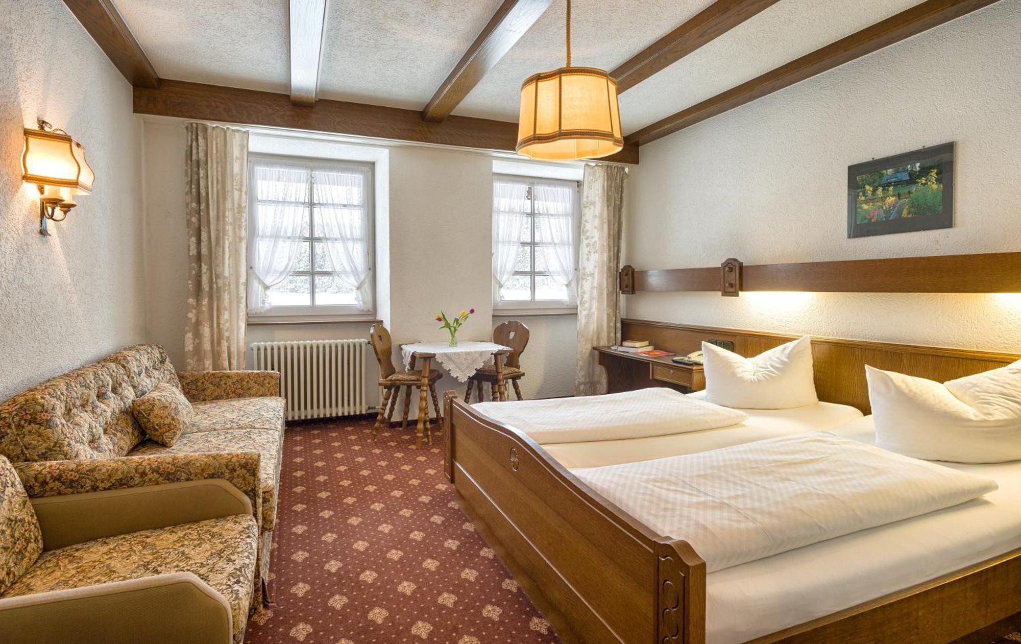Zur Traube Schwarzwaldhotel & Restaurant Am Titisee แซงค์ทมาร์เงน ภายนอก รูปภาพ